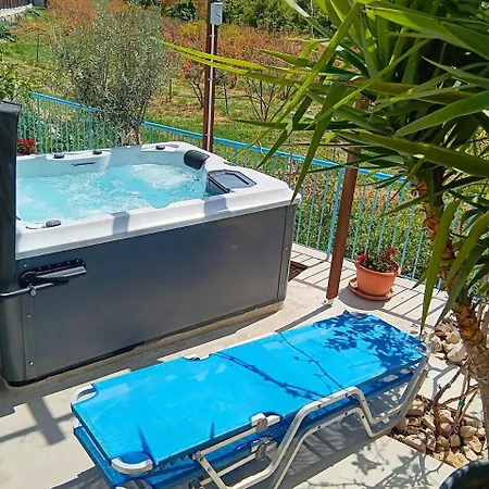 Holiday home The Almond House Traditional Mountain Retreat With Orchard Views