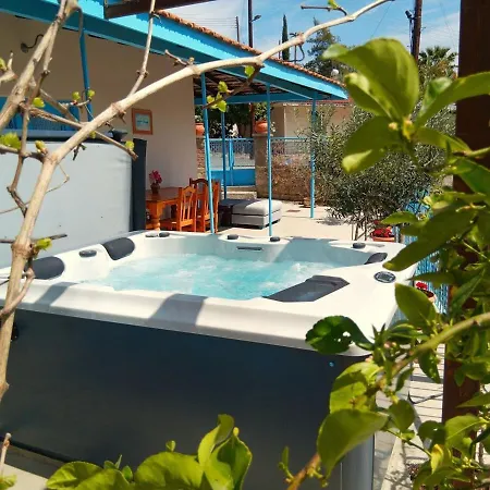 The Almond Mountain Holiday home *