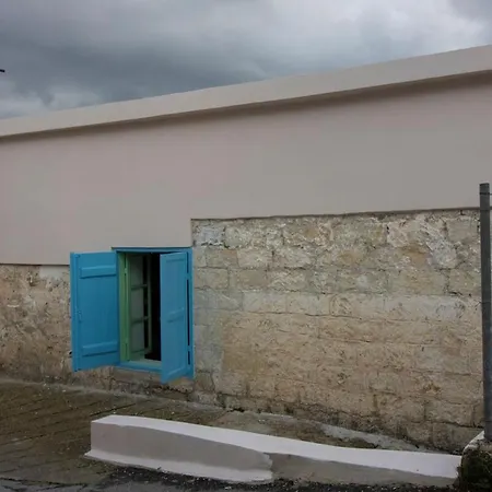 The Almond Mountain Holiday home Limnatis