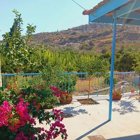 The Almond House Traditional Mountain Retreat With Orchard Views Holiday home *