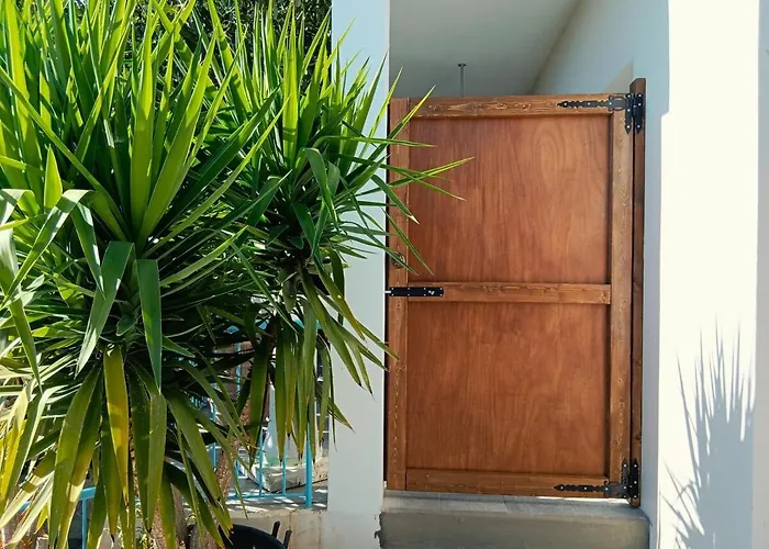 The Almond Mountain Limnatis