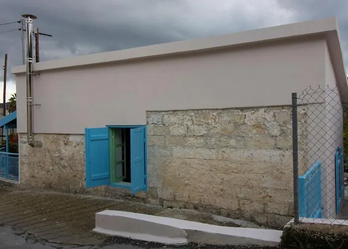 The Almond Mountain בית נופש Limnatis